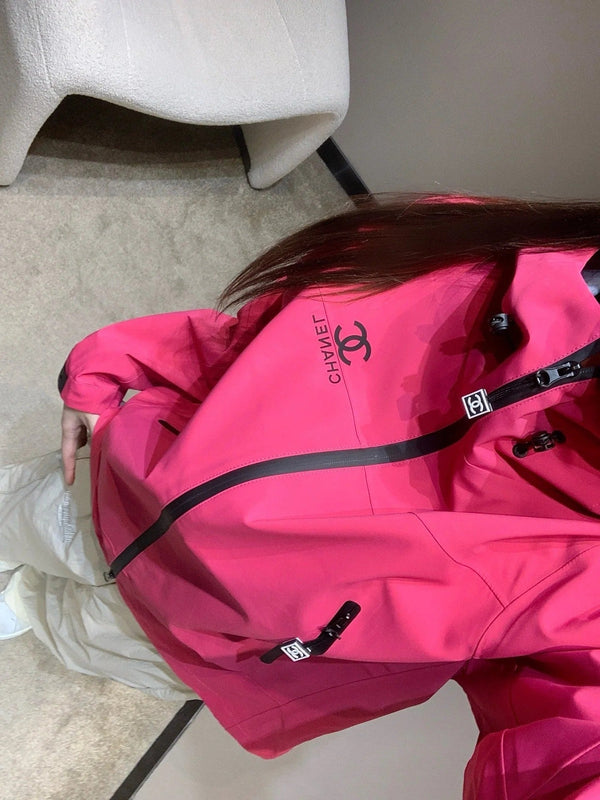 CHANEL 25S VESTE DE SPORT À CAPUCHE 447