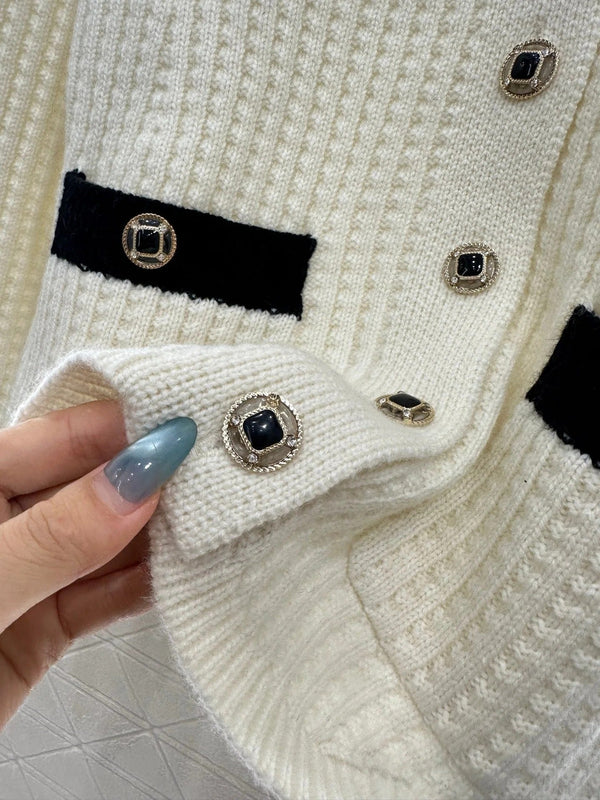 CHANEL Gilet en maille 25S 644