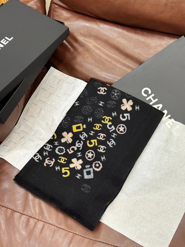 CHANEL 25S SCARF 200 IN CASHMERE 727295