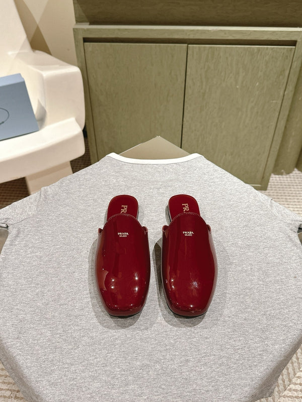 PRA 2026S Flats Mule Dark Red Patent Leather 657681