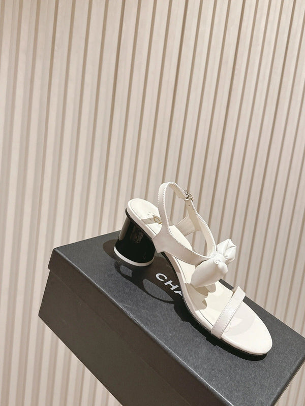 Sandales à nœud CC 26s 55 Cuir de vachette blanc 658465