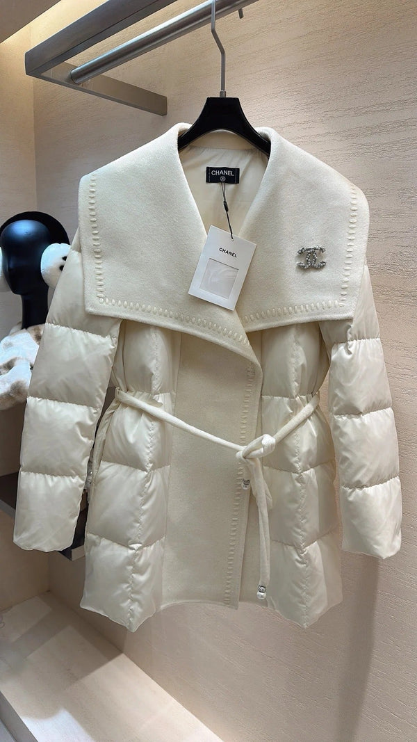 CHANEL 25S Doudoune longue COUPE CLASSIQUE 575