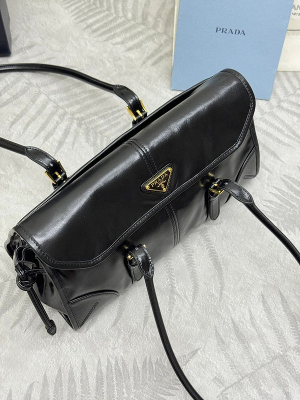 Prada 2026 Shoulder Bag 31cm Black Leather 345568