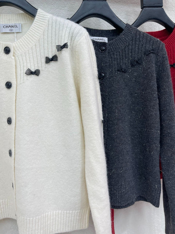 Gilet en laine CC 26 avec petit nœud 331297