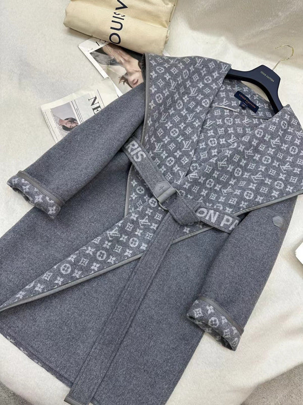 LV MONOGRAM MAXI COLLAR COAT IN GRAY WOOL
