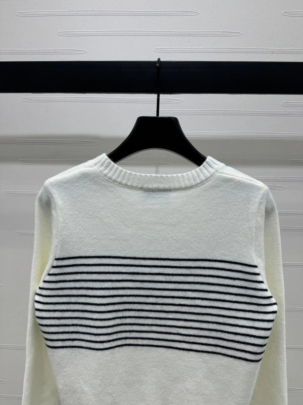 CHANEL CREW NECK LONG-SLEEVE KNIT SWEATER 274953