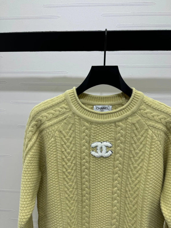 PULL EN MAILLE CHANEL 25S 469