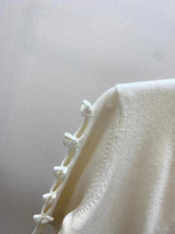CHANEL CARDIGAN EN TRICOT RAS-DE-COU MANCHES COURTES 25S 317