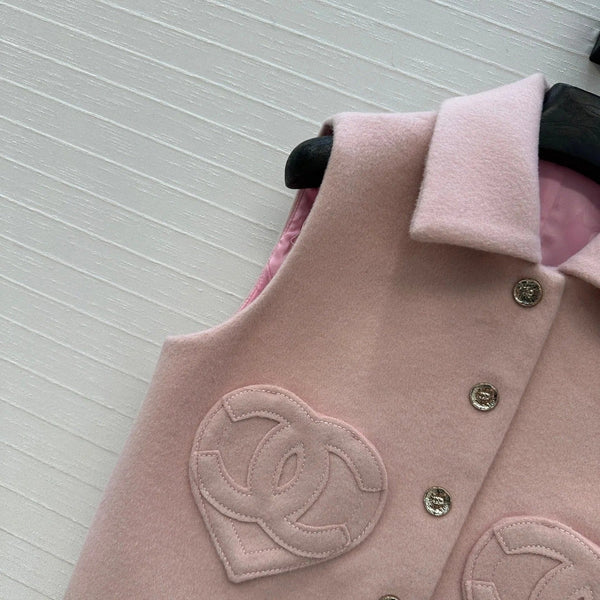 CHANEL 25S KNIT VEST WITH TWO HEART-SHAPED POCKETS 346