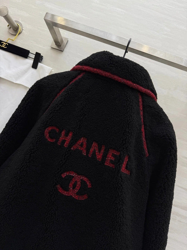 VESTE COL EN PEAU LAINEE CHANEL 25S 474