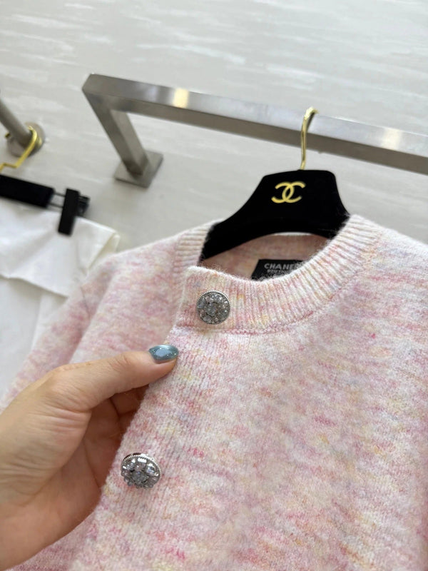 CHANEL VESTE EN MAILLE 25S 480