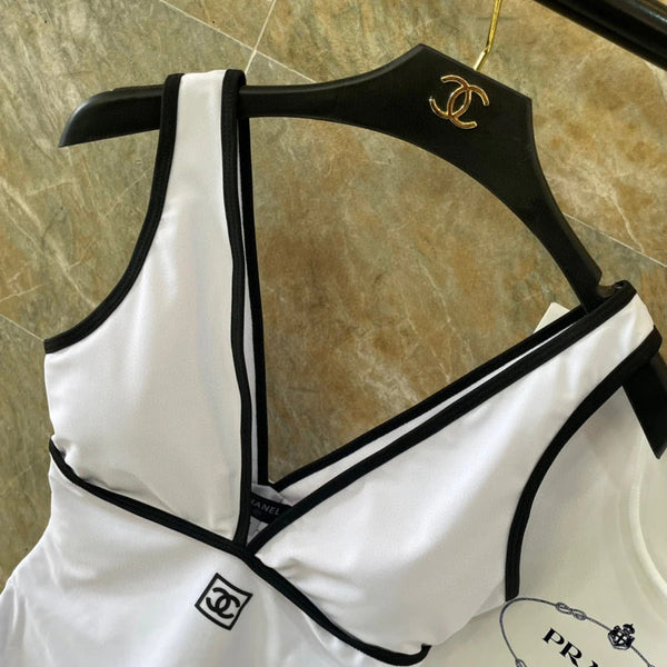 CC BIKINI SWIMSUIT SET IN WHITE AND BLACK TRIM 613724