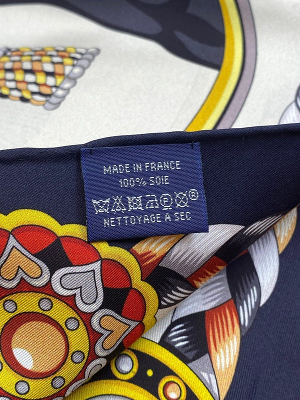 HERMES 25S SCARF 90 IN SILK 709687