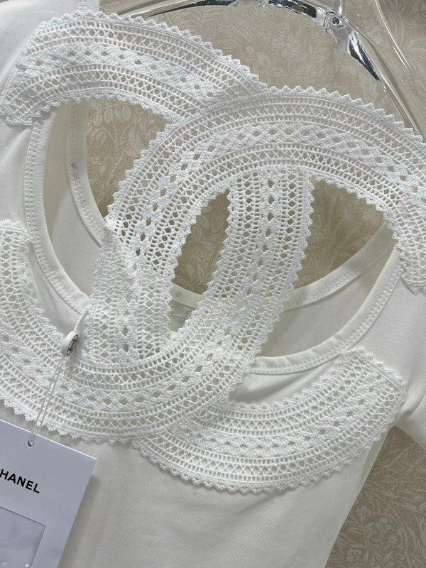 CHANEL SHORT-SLEEVE T-SHIRT 272283