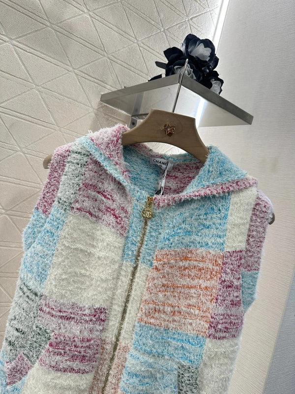 CHANEL SLEEVELESS KNIT HOODIE 276505