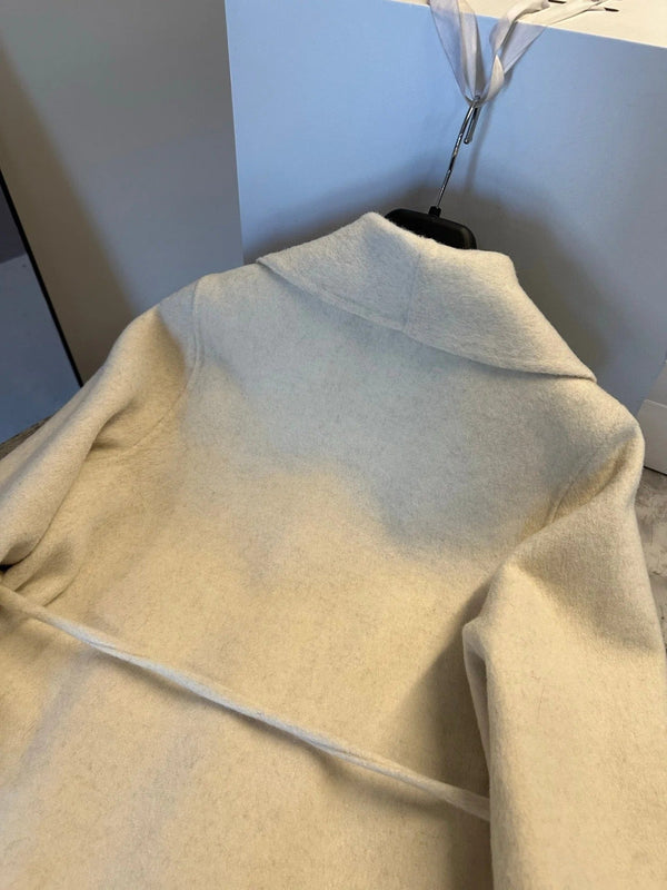 MANTEAU EN CACHEMIRE MAX MARA 25S AVEC BORDURE EN FOURRURE DE RENARD 204