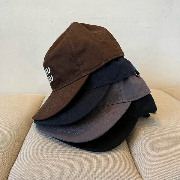 CAPPELLINO DA BASEBALL MM IN TESSUTO GRIGIO SCURO KAKI STILE 4