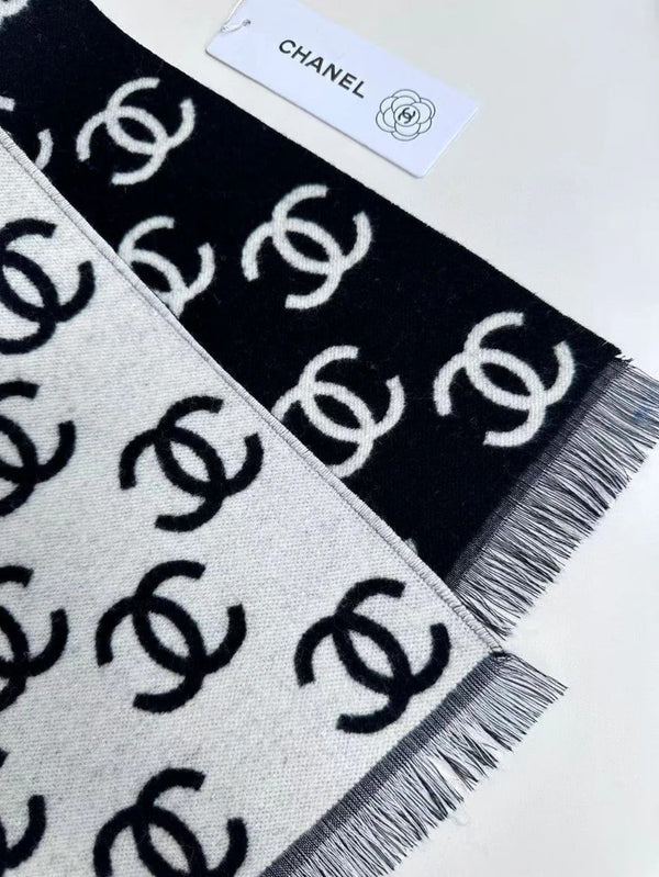 CHANEL 25S SCARF 180 IN CASHMERE WOOL 733942