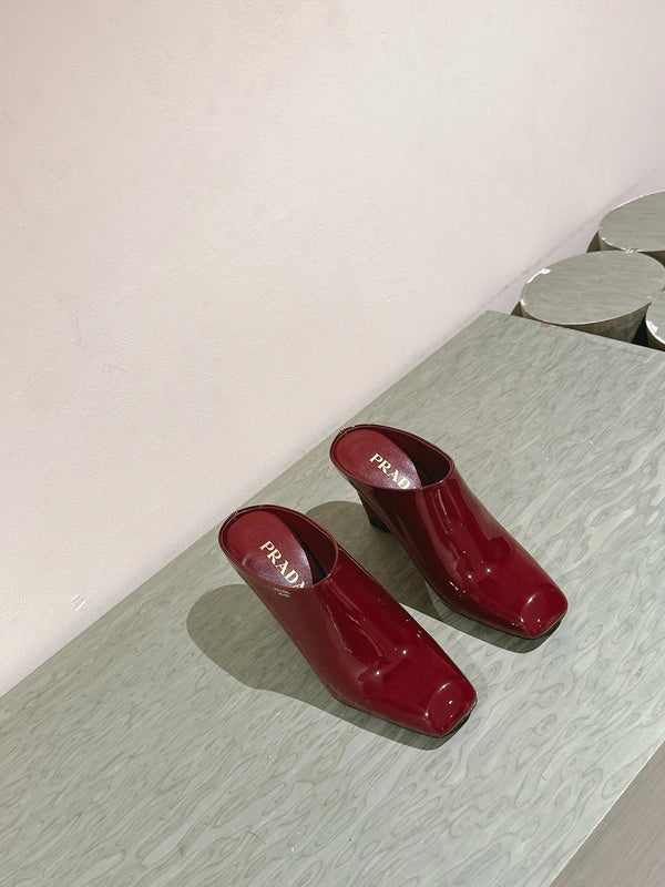 PRA 2026S Mule à talon 75 Cuir verni rouge foncé 657676