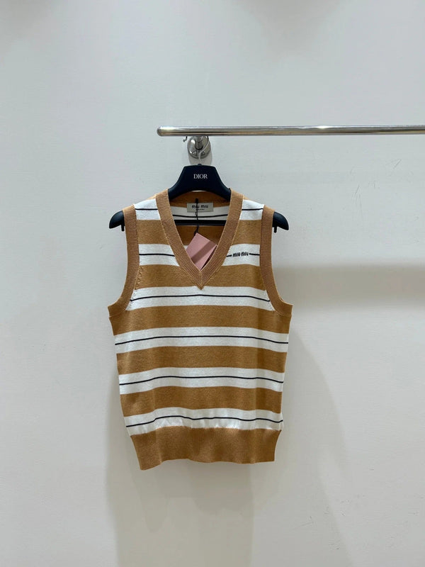 MIUMIU KNIT VEST STYLE 840