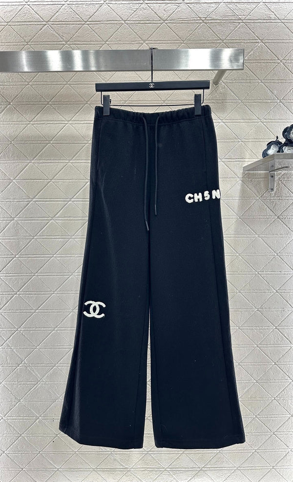 CHANEL 25S HIGH-WAISTED WIDE-LEG PANTS 304