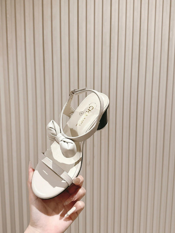 Sandales à nœud CC 26s 55 Cuir de vachette blanc 658465