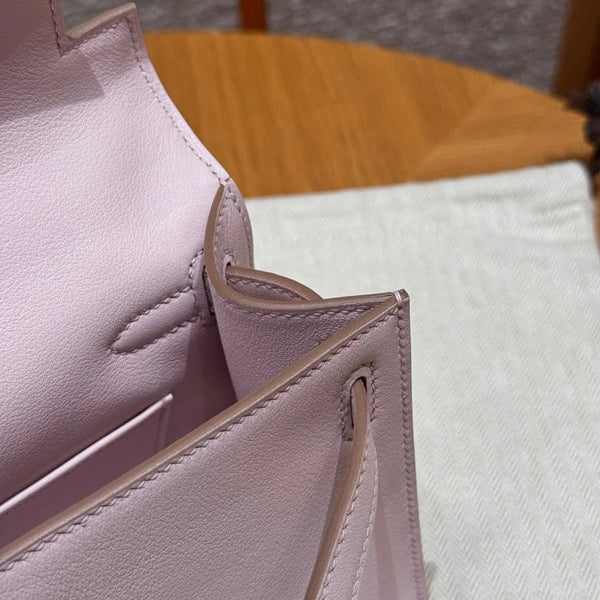 HM KELLY POCHETTE 22 IN LIGHT PINK CALFSKIN SILVER HARDWARE