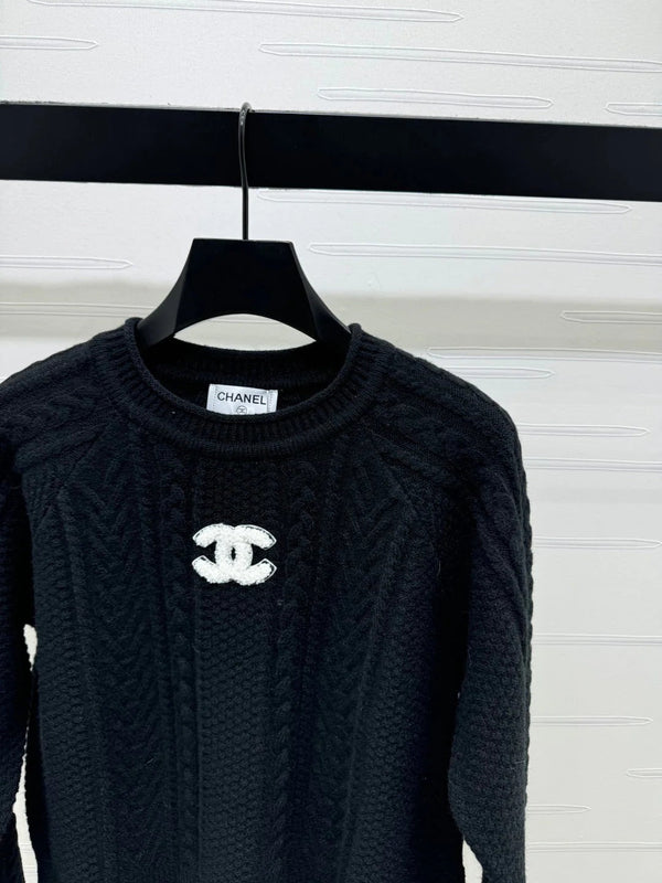 PULL EN MAILLE CHANEL 25S 468