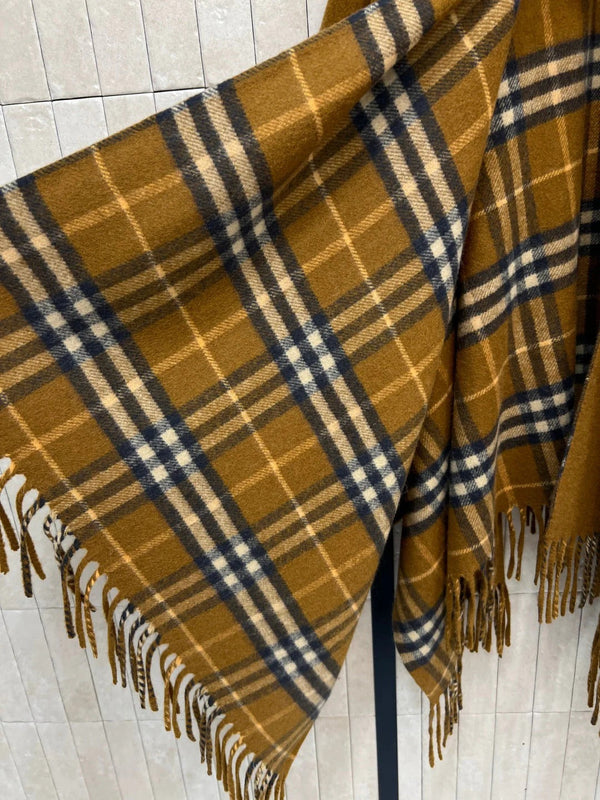 BURBERRY 25S FRINGED WOOL SHAWL 4866