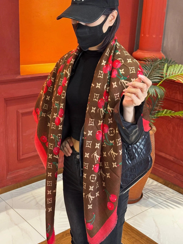 LV SCARF 140 CM IN CASHMERE 721493