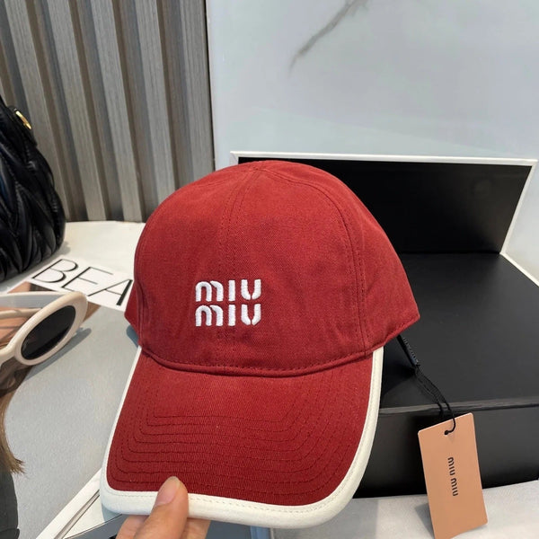 CASQUETTE MM EN TISSU ROUGE STYLE 9