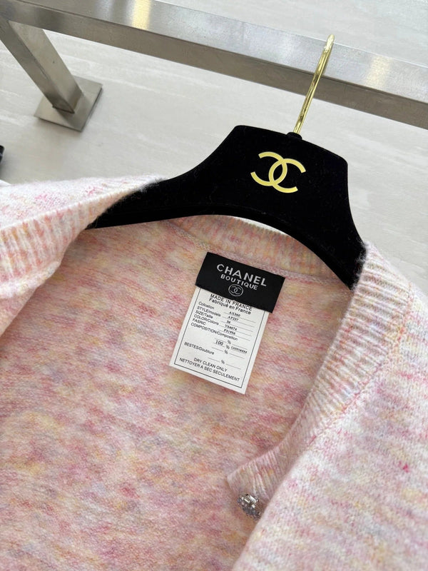 CHANEL VESTE EN MAILLE 25S 480