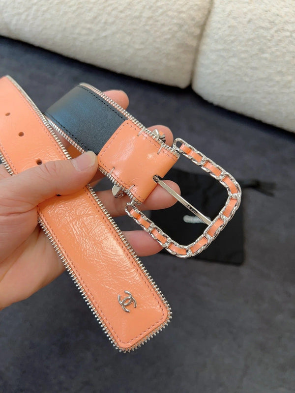 CINTURA 40MM IN VITELLO CORALLO CON FIBBIA A CATENA INTRECCIATA E CERNIERA CON FERRAMENTA IN ARGENTO