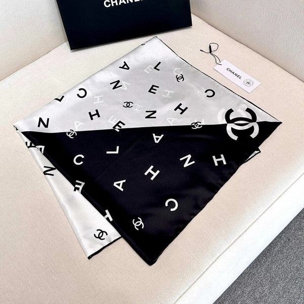 CHANEL 25S SCARF 90 IN SILK 720005