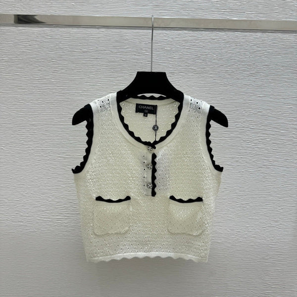 Chanel 2026 Lace Hollow-Out Round Neck Knitted Vest Cardigan Wool 132747