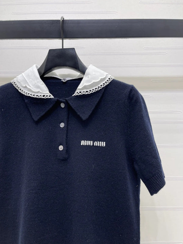 Miumiu 2026 T-shirt en maille à col claudine et manches courtes en laine gris et bleu marine