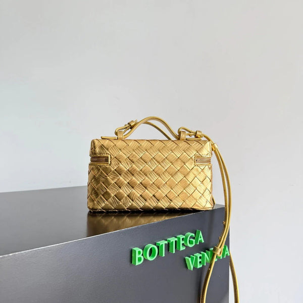 Bottega Veneta 2026 Bang Bang Vanity Case 22cm Cuir Lamé Or 137085