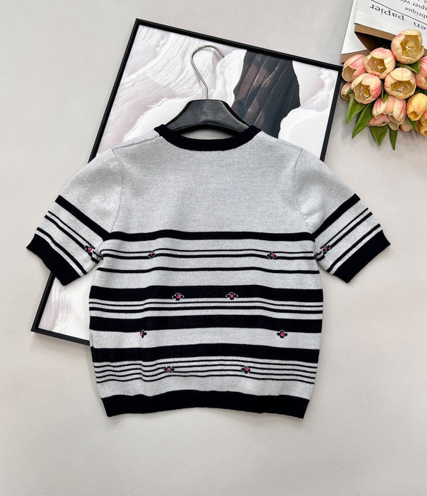 Chanel 2026 Top à manches courtes en maille rayée Noir Blanc Laine Nylon