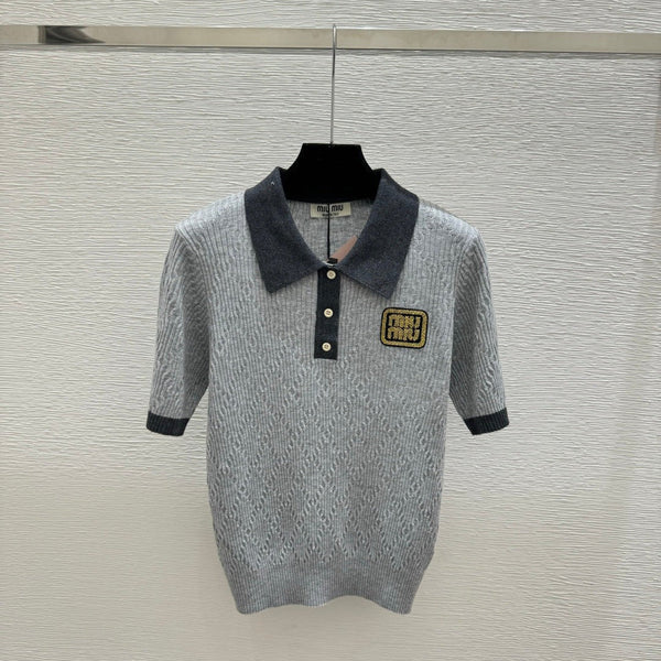 Polo en maille à manches courtes Miumiu 2026 en laine beige et grise