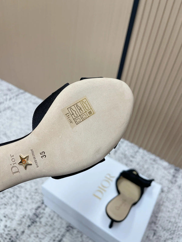 CD 26s Mocassins à talons hauts 75 Noir Beige Toile Cuir 643490