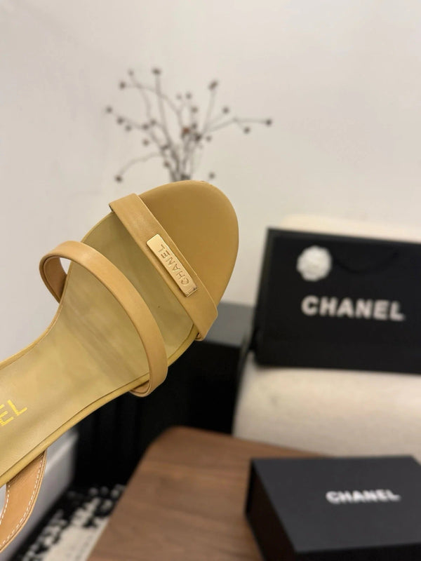 CC 26s Sandales 80 Cuir d'agneau beige 183529