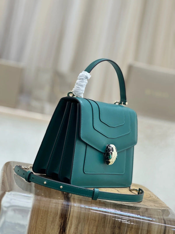 Bvlgari 2025 Sac Serpenti Forever 18 cm en cuir de veau vert émeraude