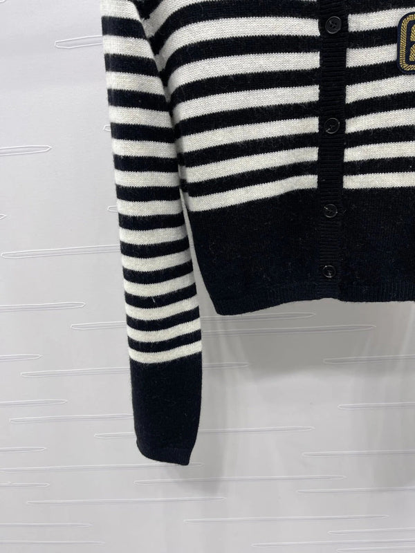 MIUMIU CARDIGAN STYLE 458