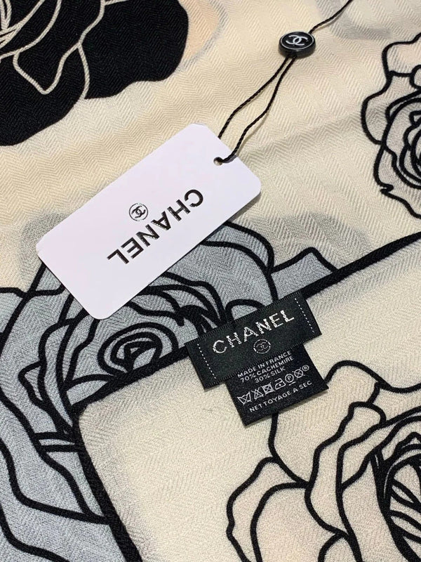 CHANEL ÉCHARPE 25S 140 CM EN CACHEMIRE ET SOIE 9433335