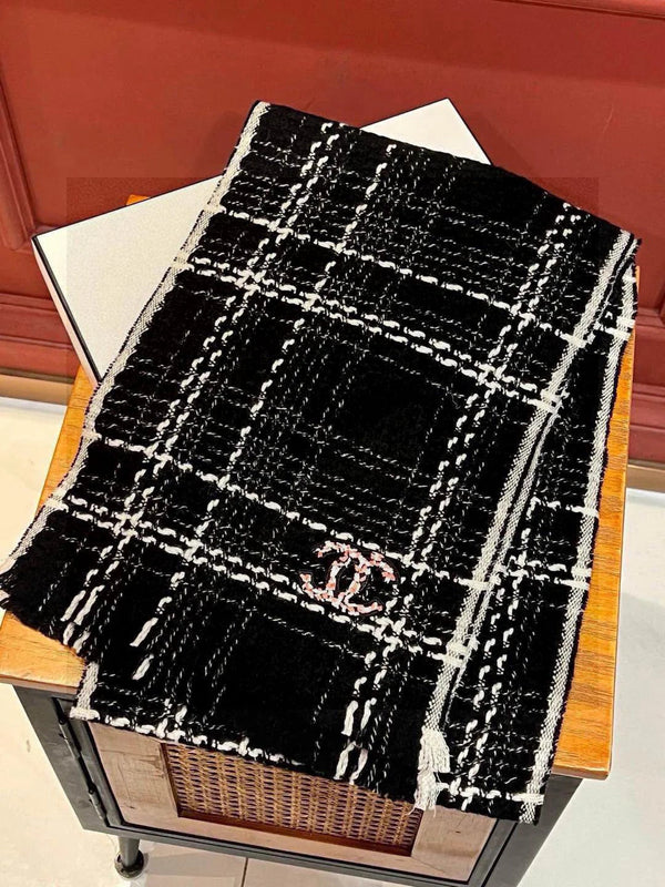 CHANEL 25S SCARF 185 IN CASHMERE 730560