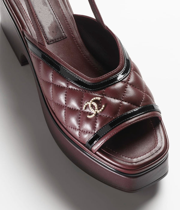 sandali in pelle di agnello nera bordeaux