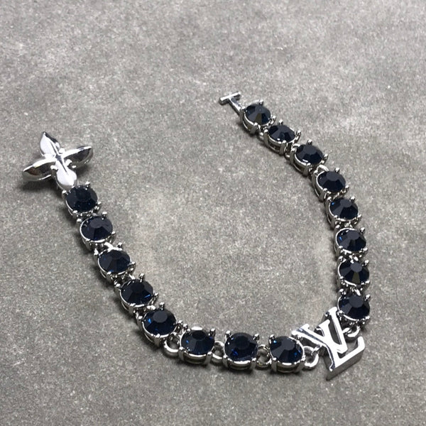 BRACCIALE IN ARGENTO CON PIETRA NERA MONOGRAM LV