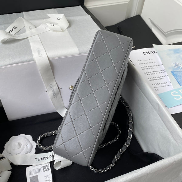 Medium Classic Flap Bag 23cm Grey Lambskin Silver Hardware