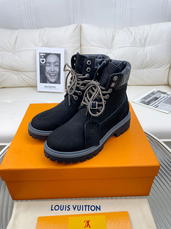 Stivaletto LV x Timberland in pelle nabuk nera da 50 mm