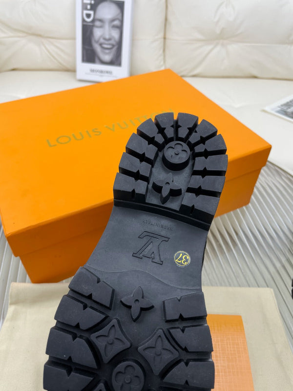 Stivaletto LV x Timberland in pelle nabuk nera da 50 mm